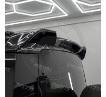 Hunters zadní střešní spoiler V2 New Defender v odstínu Santorini Black (1)